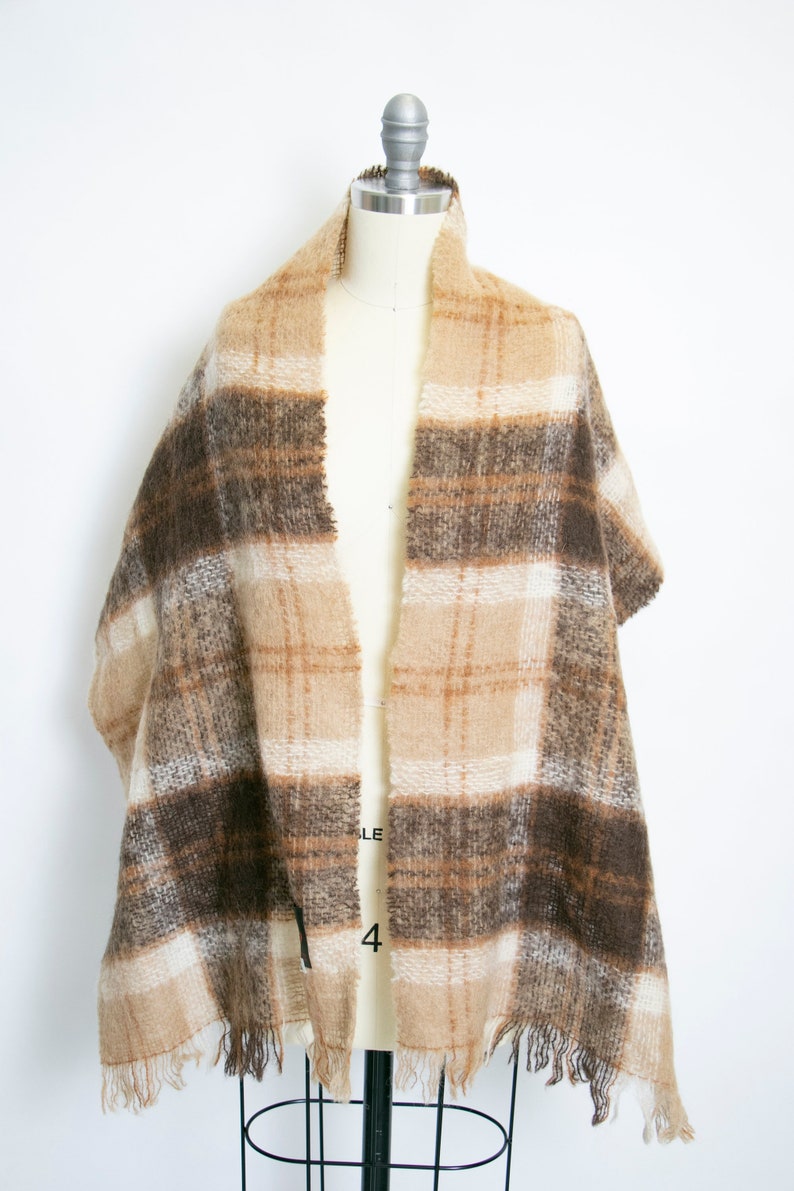 1970s Mohair Oversized Knit Shawl Cream Wrap Scarf image 2