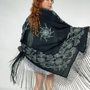 1950s Piano Shawl Embroidered Metallic Floral Fringe Wrap