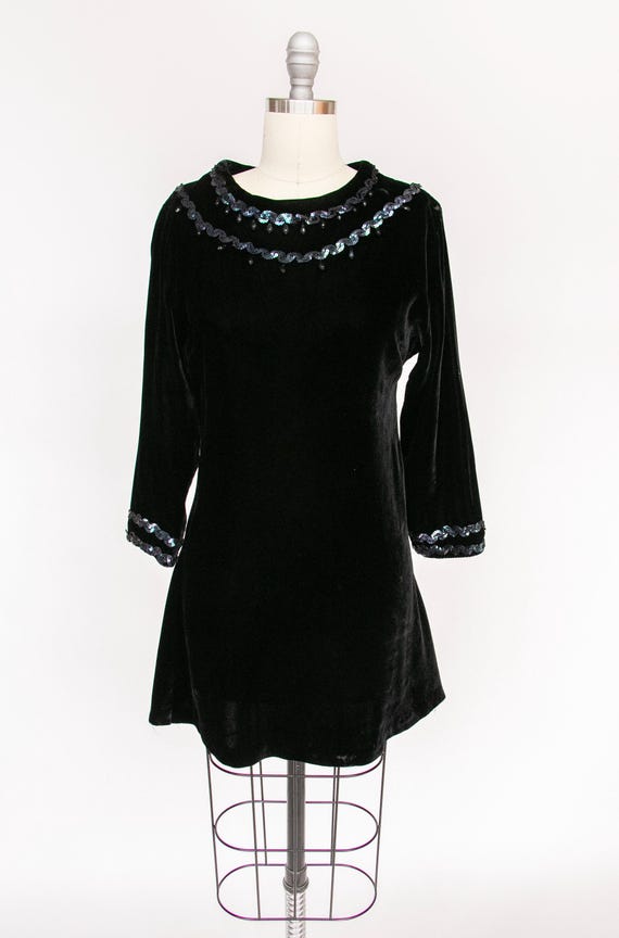 GRAVE ~ ADORABLE HAUNTING 1960S MISS SELFRIDGE VELVET MINI DRESS