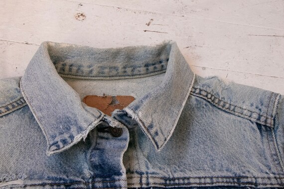 1970s Levi's Denim Jacket Distressed S - image 10