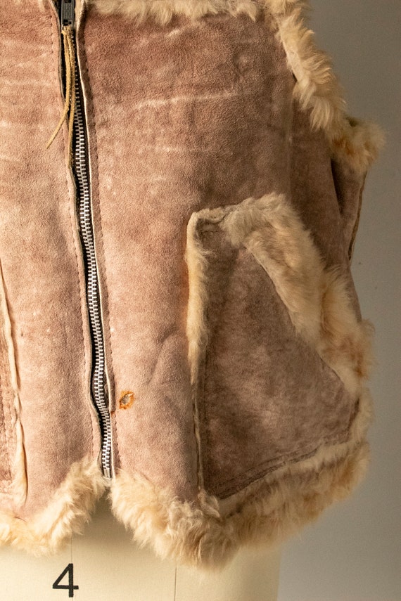 1970s Shearling Fur Vest Suede M - image 4