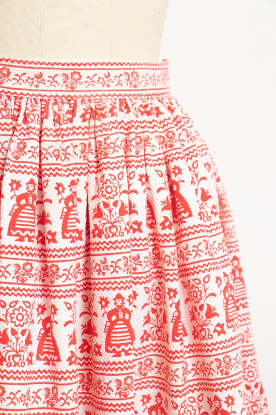 1950s Full Skirt Cotton Folk Printed 50s XS Petite - image 4