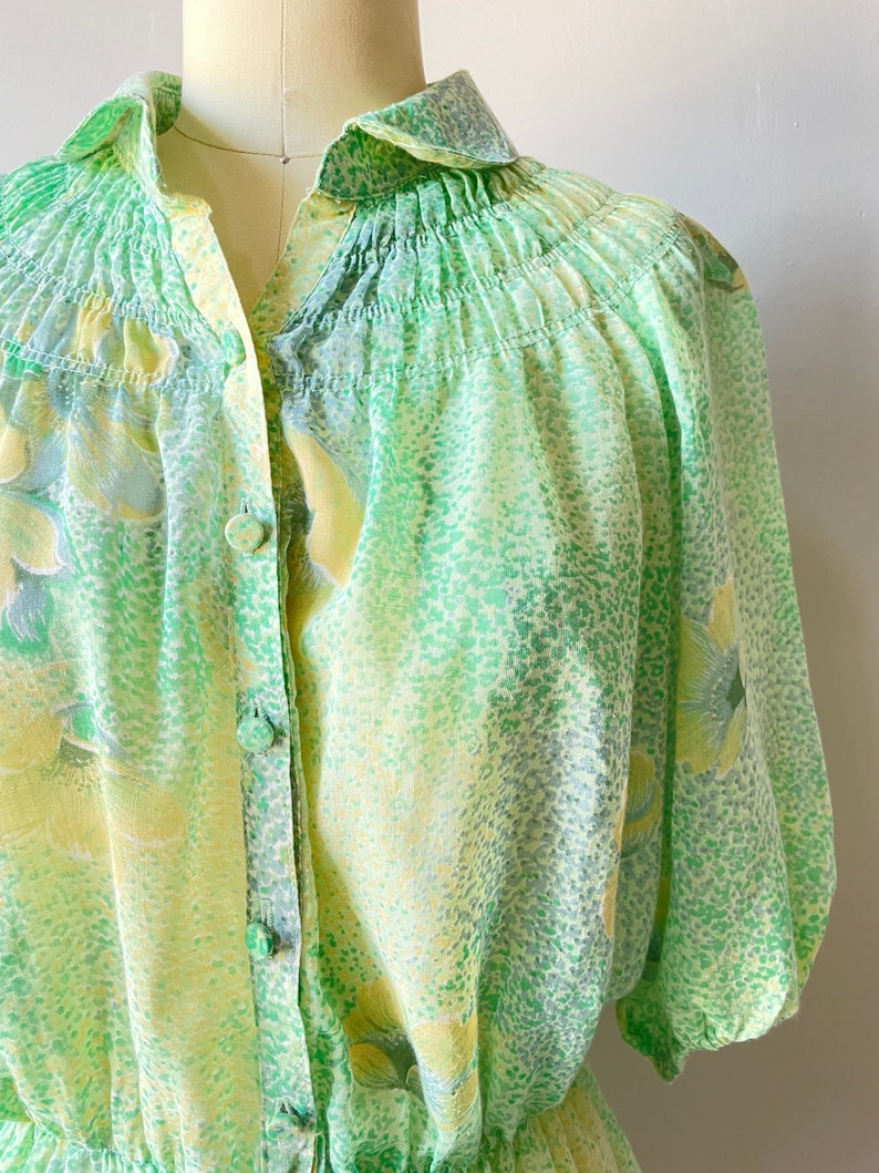 1970s Blouse Semi Sheer Floral Top L image 4