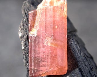 ピンクトルマリン原石 30 個 (8-10 MM) - Etsy 日本