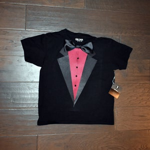 Stylish Sophistication: Lil Tuxes Big Boy Newborn Tuxedo Shirt for Special Occasions image 1