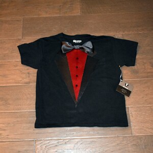 Stylish Sophistication: Lil Tuxes Big Boy Newborn Tuxedo Shirt for Special Occasions image 2