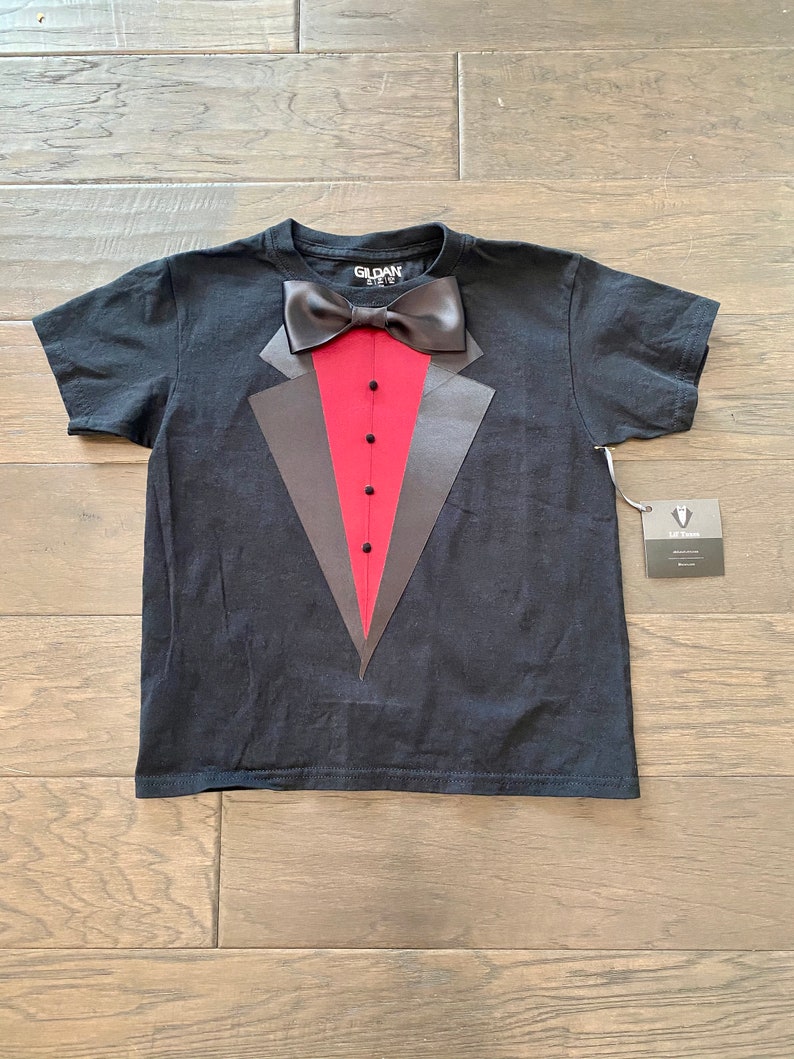 Stylish Sophistication: Lil Tuxes Big Boy Newborn Tuxedo Shirt for Special Occasions image 6