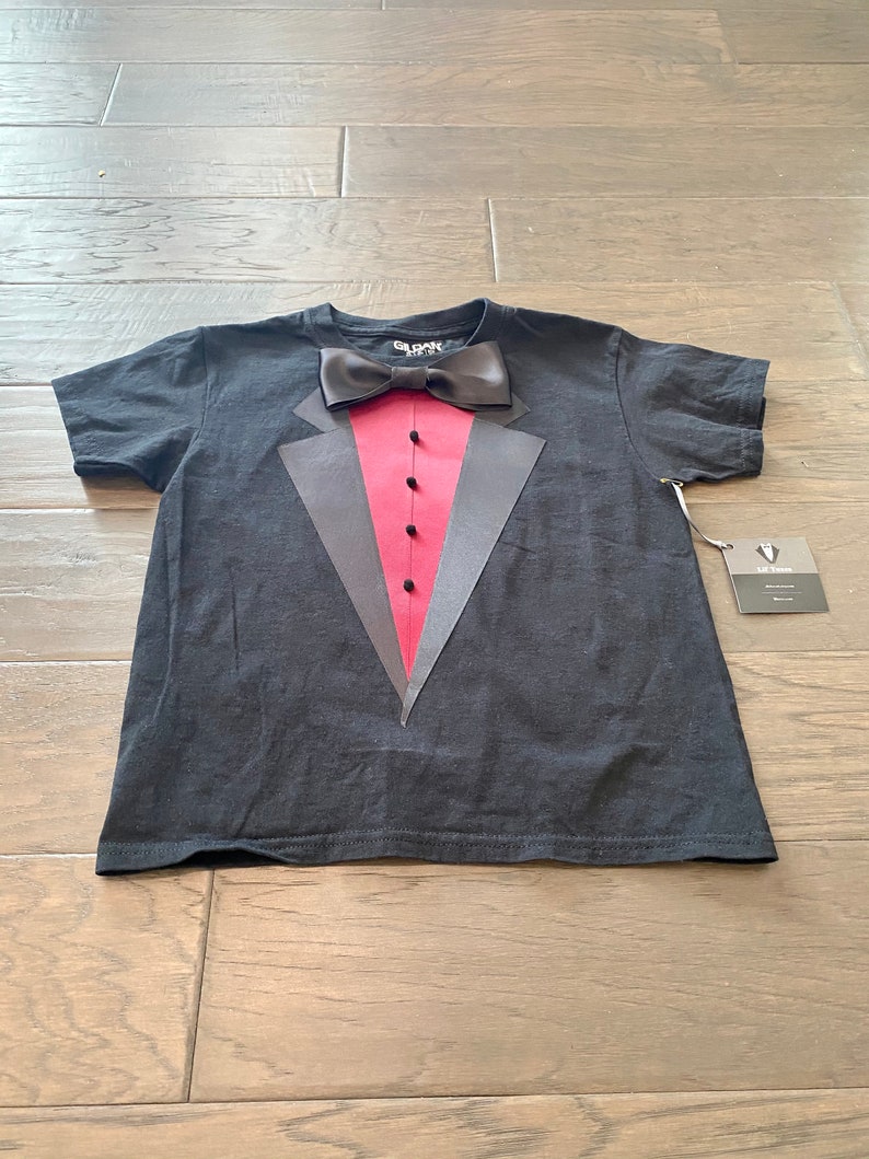 Stylish Sophistication: Lil Tuxes Big Boy Newborn Tuxedo Shirt for Special Occasions image 5