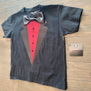 Stylish Sophistication: Lil Tuxes Big Boy Newborn Tuxedo Shirt for Special Occasions image 4