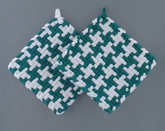 Green and White Loom Woven Pot Holder Set, Two 5 1/2 Inch Square Hot Pads Trivets, Cottage Core Holiday Kitchen, Potholder Hot Pad Gift Set