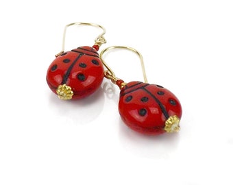 Ladybug Glass Bead Earrings, Small Summer Earrings, Red and Black Summer Bug Earrings, Ladybug Drop Earrings Gift for Naturalist
