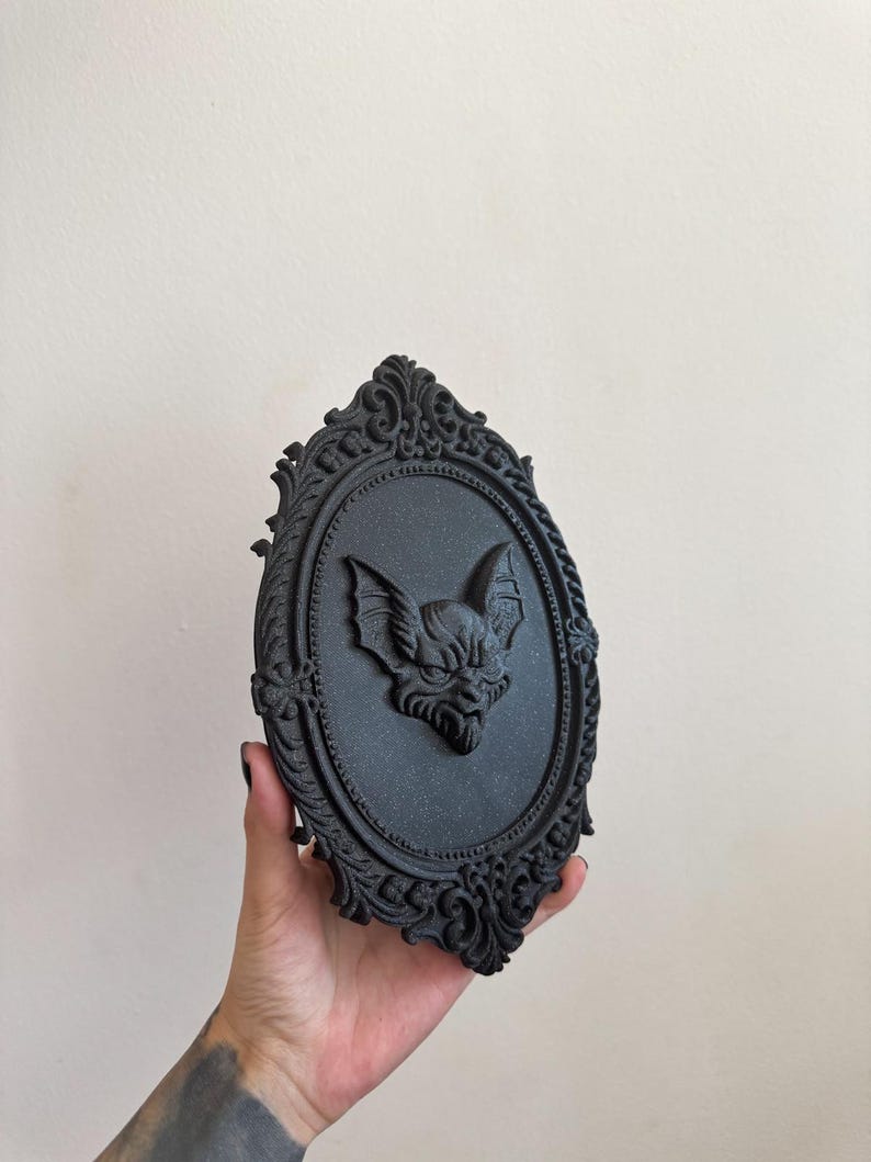 Gothic Vampire Frame STL | 3D Printable Wall Picture Frame | Witchy ...