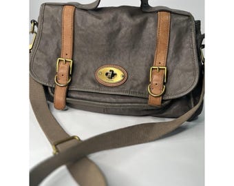 FOSSIL Long Live Taupe Leather Turn Lock Closure Crossbody Bag