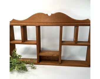 Vintage-Wandregal aus Holz, gebogene Ablagefläche, Schmuckhalter, Landhausstil, rustikaler Hängeorganizer 27x17