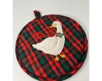 Christmas Potholder Hot Pad GOOSE Bow Holly Wreath VTG 8" Tall Cottagecore
