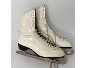 Vintage Hyde Ladies Leather Figure Ice Skates Sz 8.5 Made In England