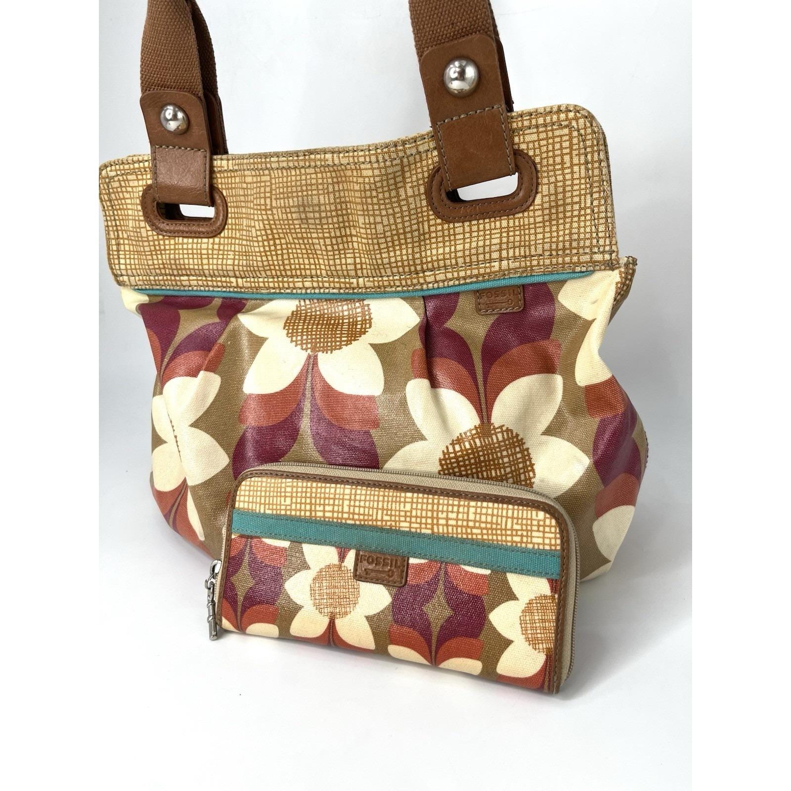 Fossil Floral Bag - Etsy Fossil Floral Canvas And Leather Handbag Vtg Cross Shoulder Bag. Key included. main image 0