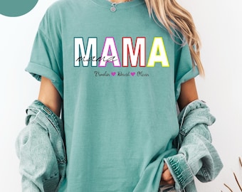 Gepersonaliseerde mama-shirt met kindernamen | Custom Comfort Colors Mom-T-shirt | Moederdagcadeau | Aangepaste moeder met lange mouwen | Shirt met familienaam