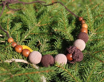 Collier classique fait main en brun chocolat et beige