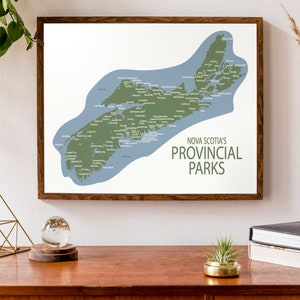 Carte typographique des parcs provinciaux de la Nouvelle-Écosse | Carte des parcs de la Nouvelle-| Camping | Randonnée | Affiche de carte personnalisée | Art personnalisé de carte