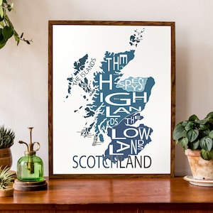 Carte typographique des régions et distilleries écossaises | Meilleur cadeau scotch lovers | Décor de caverne d’homme | Bar Art | Affiche de carte personnalisée