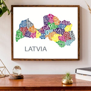 Carte typographique de la Lettonie | Carte des pays d'Europe du Nord | de carte de la région de la Baltique de Zazzle.be Liste d'envies Vous avez des idées ? Poster de carte personnalisée | Illustration de carte personnalisée
