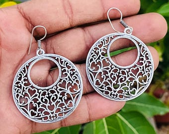 Handgemaakte sterlingzilveren filigraanoorringen – hartontwerp