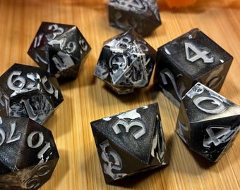 Flowing Ink Advantage Dice Set