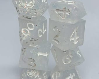 Sparkling Snow Advantage Dice Set (B-GRADE)