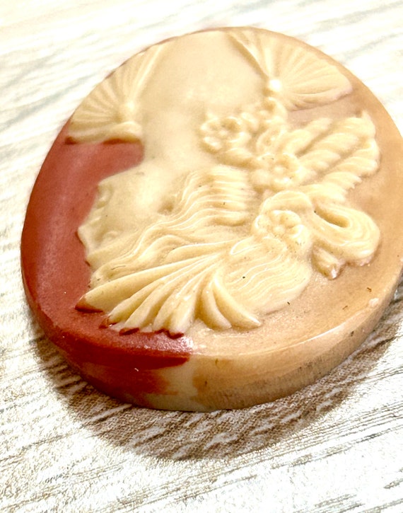 SALE! Vintage Red Cameo with Ivory Ceres Image, N… - image 3