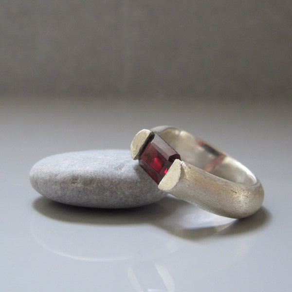 Garnet tension ring, Garnet in silver tension ring, Emerald cut garnet ring, January birthstone, Marsala