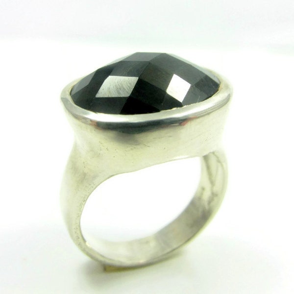 FREE SHIPPING WORLDWIDE - Statement Ring, Oval Onyx Statement Ring, Cocktail Ring, Onyx, Gift For Her