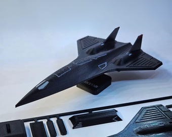 Tarjeta de kit Darkstar Jet: construye tu propio modelo de avión hipersónico 3D / Regalo DIY inspirado en Top Gun, coleccionable de aviación y regalo para piloto