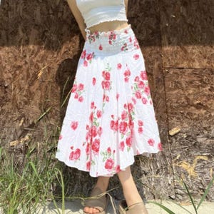 Vintage White Asymmetrical Fairy-core Floral Skirt Size M