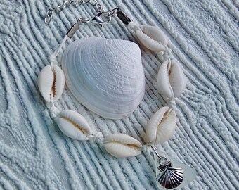 Cowrie Shell  Bracelet with sea glass, Cowrie Shell Jewelry, Cowrie Anklet, shell anklet, Beach Jewellery, Shell bracelet. Gift For Her.