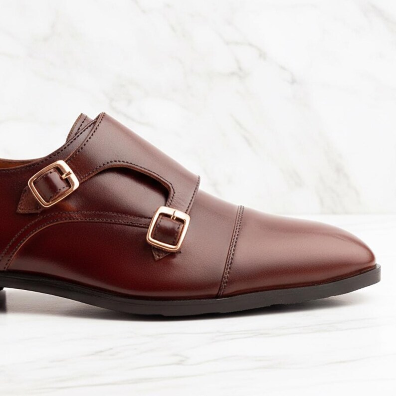Handgefertigte beige Leder Cap Toe Doppel Monk Strap Schuhe für Herren - formelle, Hochzeit & Business Kleidung Bild 7