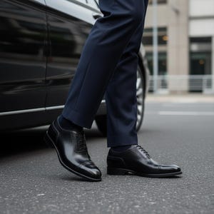 Zapatos Oxford de cuero negro hechos a mano con puntera reforzada para hombre – Zapatos de vestir tipo brogue de cuero genuino para hombre imagen 4