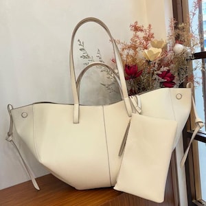 Borsa tote in pelle italiana: elegante borsa a mano di colore bianco, di grandi o piccole dimensioni con portafoglio