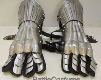 Medieval Gloves Knight Gauntlets Steel Armor Gothic Functional Warrior SCA LARP For Cosplay And Reenactment