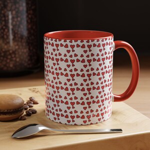 Caneca de cerâmica com estampa de coração para amantes de café