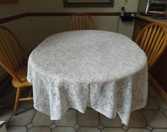 75" x 57" Large Quaker lace cloth tablecloth rectangular.Light beige. Easy care.Banquet.Home decor.American decor. Wedding gift Gift idea