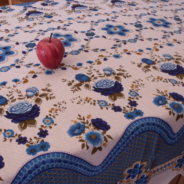 Sale Vintage Huge Polyester tablecloth 97"x60" NEW  .Excellent condition Great colors and great print