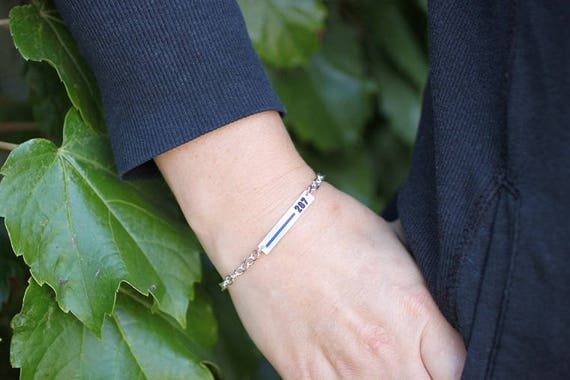 Thin Blue Line Women&#39;s Bracelet.Sterling Silver link bracelet personalized with badge number.Support for police officer, law enforcement.TBL