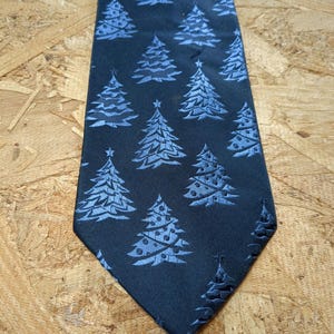 Blue Fancy Christmas Tree Design Tie Novelty Necktie Men&#39;s Tie