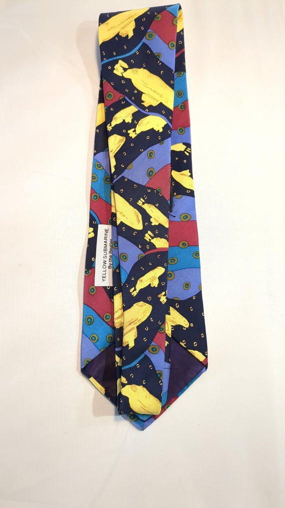 yellow submarine tie
