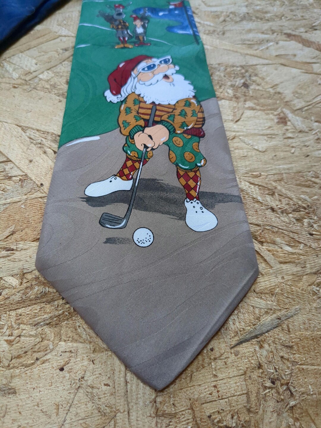 golfing santa tie