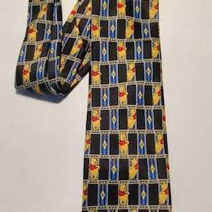 Winnie the Pooh Just Hanging Men&#39;s Necktie