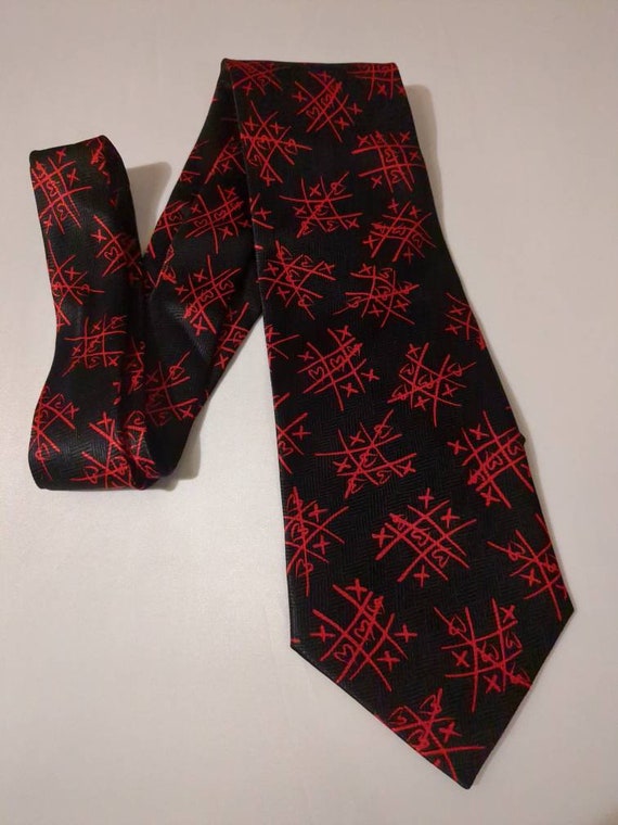 Tic Tac Toe Mens Novelty Necktie Tie Black Tie Red Hugs and Kisses