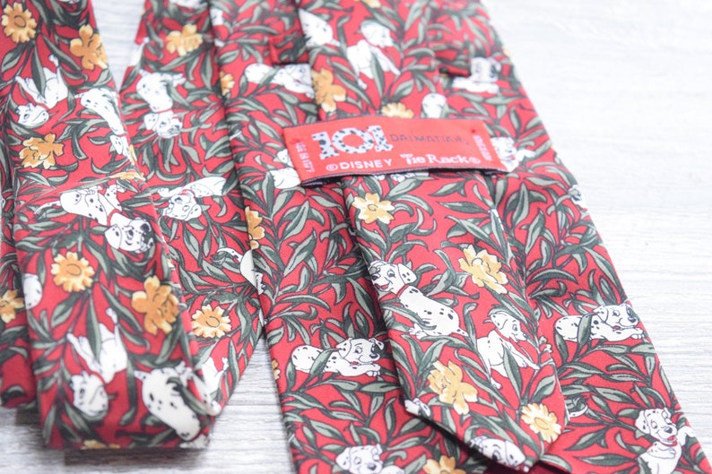 101 Dalmatians Red Necktie features Puppies and Plants 100/% Silk Disney Tie Rack