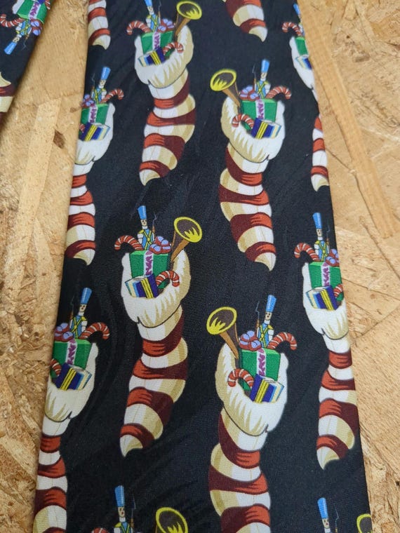 Filled Christmas Stocking Pattern Tie Novelty Nec… - image 3